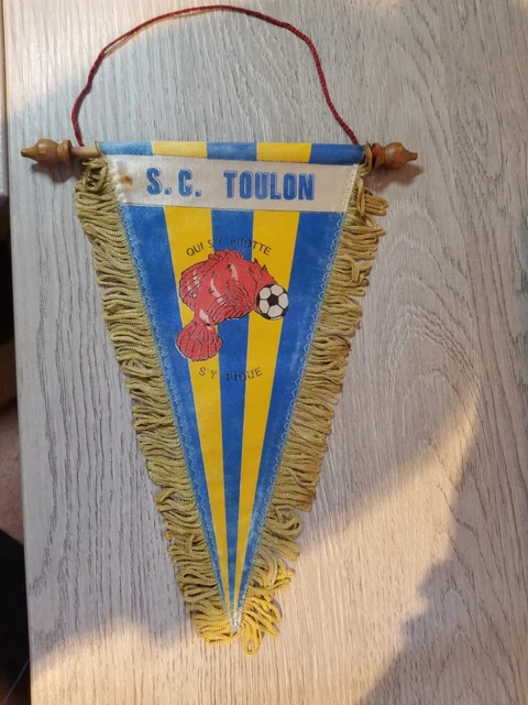 Fanion Vintage FC Tours – Années 70/80 – Taille 20x26 Cm