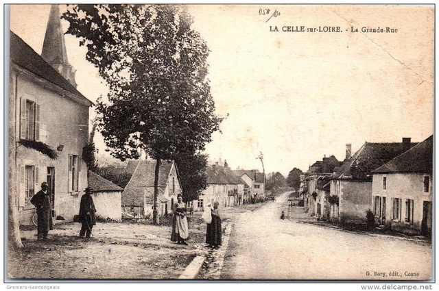 58 LA CELLE SUR LOIRE - la grande rue