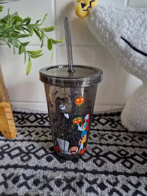 Disney Nightmare Before Christmas Tumbler con paglia Sally e Jack Skellington