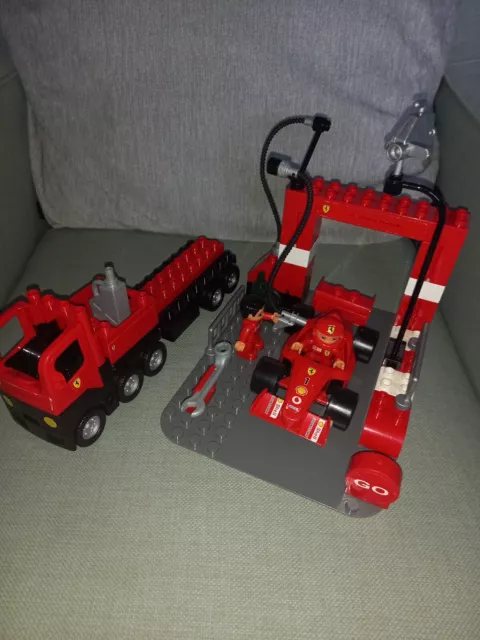 LEGO DUPLO: Ferrari F1 Racing Team (4694)