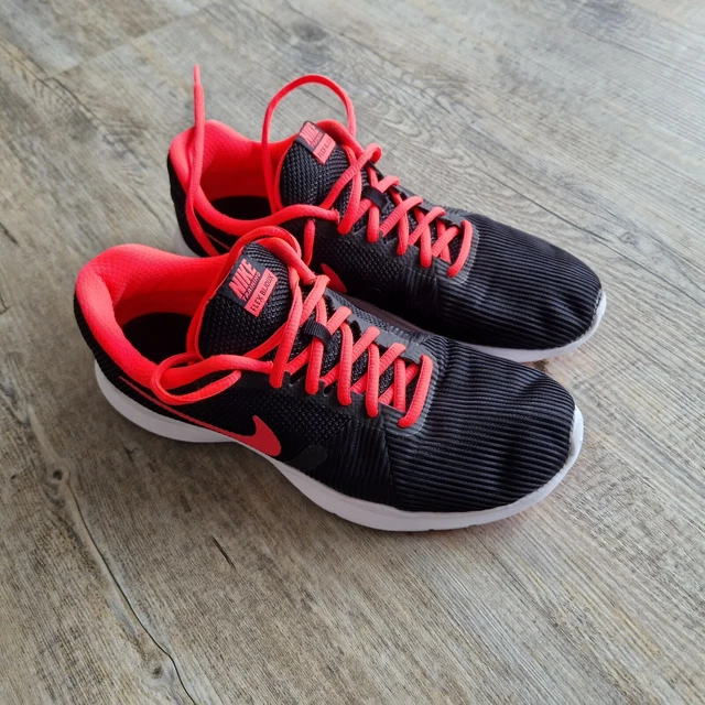 NIKE Flex Bijoux, schwarz-neon in Gr. 41 - TOP!