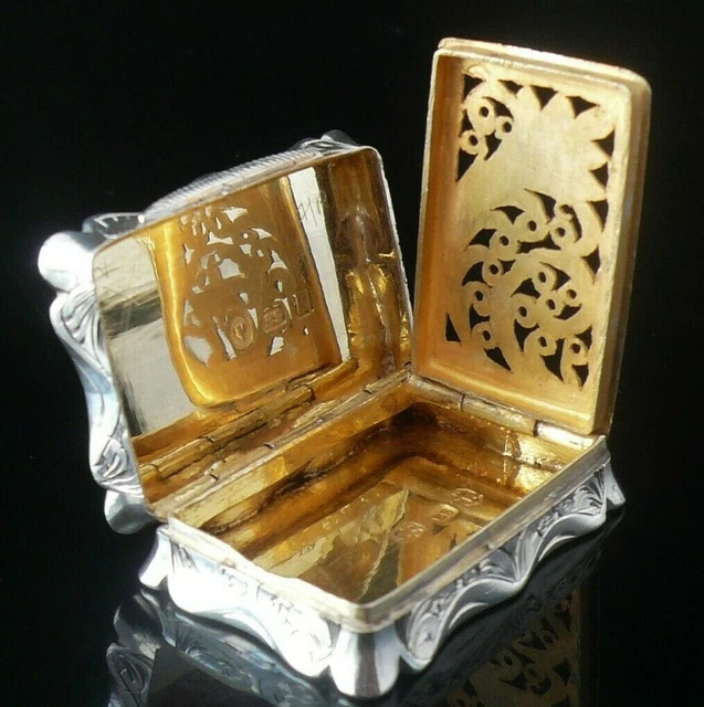 Antique Sterling Silver Vinaigrette, Edward Smith, Birmingham 1847