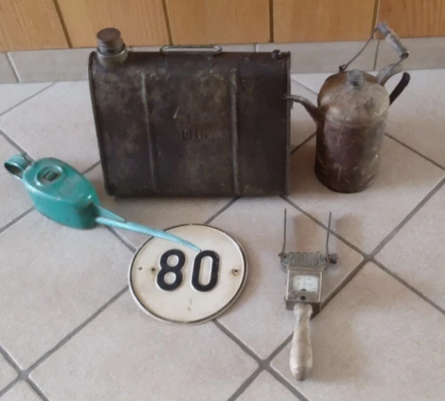 Konvolut Alter Kanister dreieckig 10 L Oldtimer  Benzinkanister vers.Teile