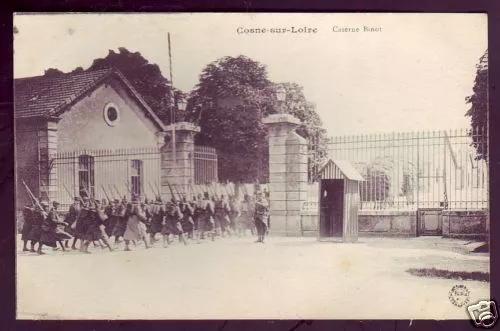 B0714+ 58 - Cpa Cosne Sur Loire  Caserne  Binot