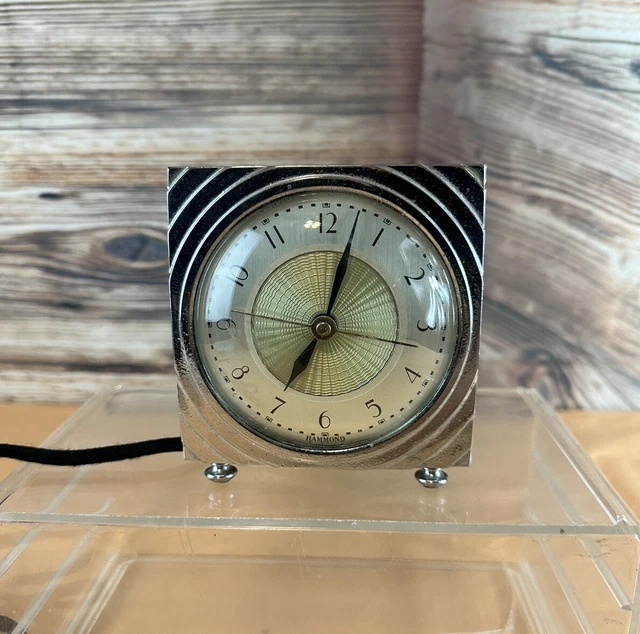 VINTAGE BEAUTIFUL VINTAGE Art Deco Hammond Synchronous Electric Clock