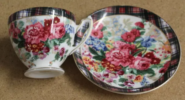 Ralph Lauren Wedgwood Bone China England Hampton Floral Cup & Saucer MINT