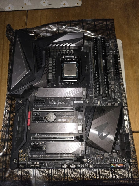 マザーボード Z390 AORUS MASTER+i9 9900k+16gb RAM Z390 AORUS MASTER+i9 9900k+16gb RAM