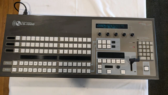 Global Streams Globecaster CS-1000 Digital AV Mixer Control Board Powers Up!