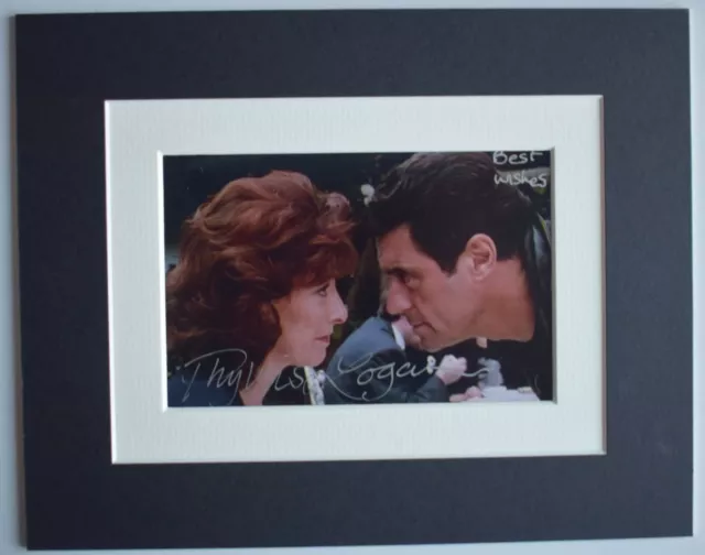 Phyllis Logan Signed Autograph 10x8 photo display TV Actress Lovejoy AFTAL COA