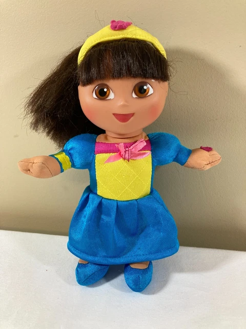 Dora The Explorer Fairytale Princess Yellow Dress Doll 2" FAIRYTALE DORA  The Explorer Yellow Princess Dress