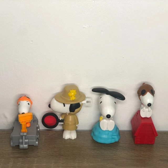 MCDONALDS HAPPY MEAL Toys Snoopy Peanuts Gang Figures Figurine