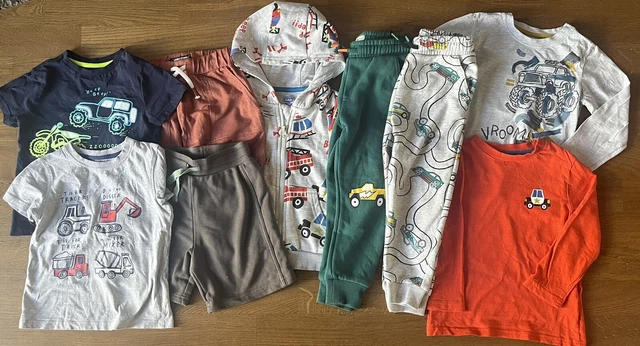 Boys Clothes Bundle 3-4 Years Inc Hoodie jacket Tops T-shirts Joggers & Shorts