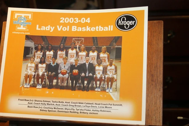 2002-03 Tennessee Lady Vols Volunteers Basketball Team Photo Pat Summitt 8.5x11