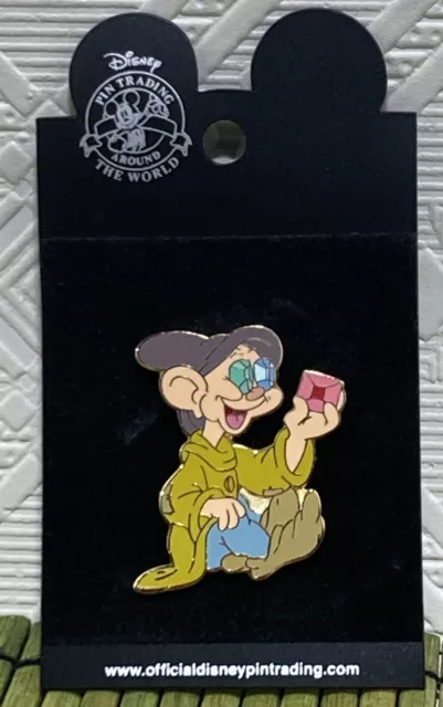 2002 Disney Dopey Snow White & The Seven Dwarfs Jeweled Eyes Trading Pin