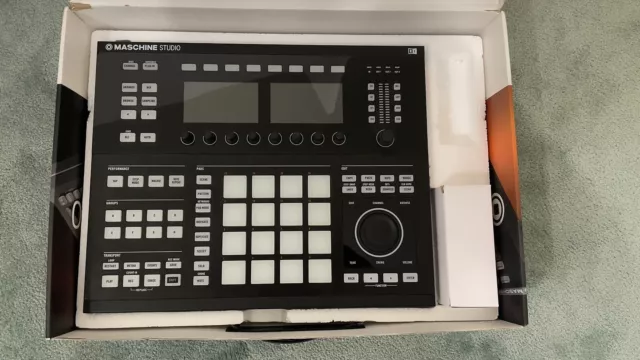 native instruments maschine studio black 3