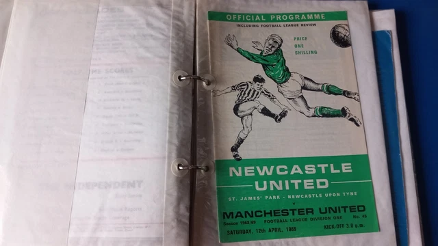NEWCASTLE UNITED v MANCHESTER UNITED MAN UTD LEAGUE DIVISION 1 1968/1969 SEASON