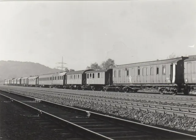 FOTO   Eisenbahn Personenzug DB  ca.14x19 (AGF172)