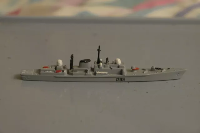 triang minic 1/1200 ships Type  42 Batch 3 Destroyer