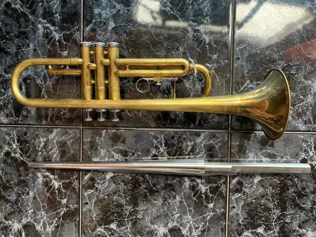 Bocchino Per Tromba Bach 8-3/4C &ndash; Argentato, Profondit&agrave; Media &ndash; Modello 3518RC