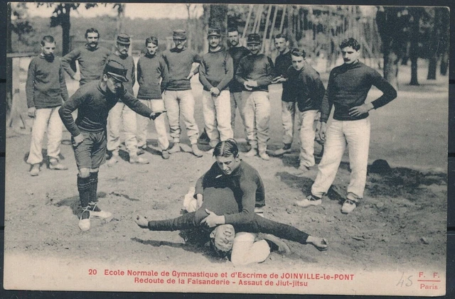 [CPA537] France, Joinville-le-Pont - Ecole de Gym et d'Escrime - VF old postcard