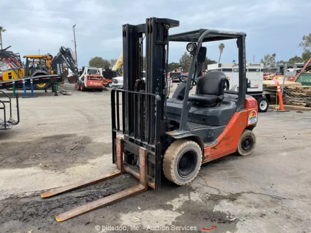 2012 Toyota 8FGU25 5,000LB Pneumatic Warehouse Forklift Truck LPG -Parts/Repair