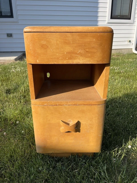 Mid-Century Modern Heywood Wakefield Rio Nightstand, Champagne, 20th Century