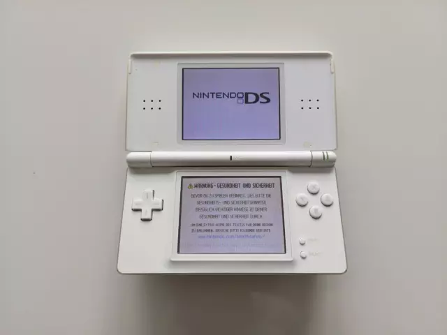 Nintendo DS Lite Spielkonsole - Weiß (1802066)