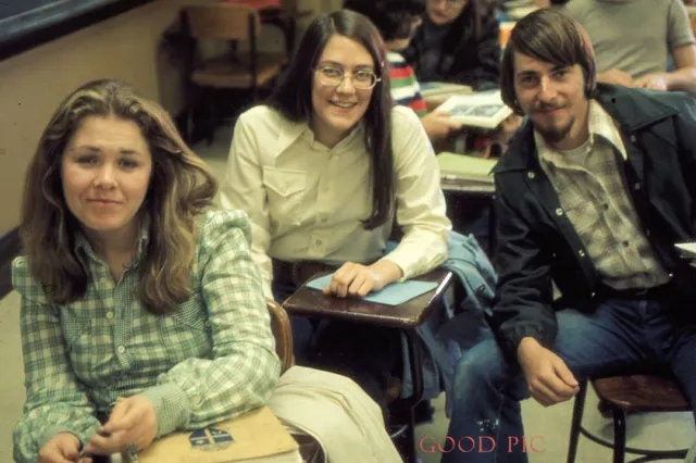 #L69- dd Vintage 35mm Slide Photo- Women- Man- Classroom- College- 1974