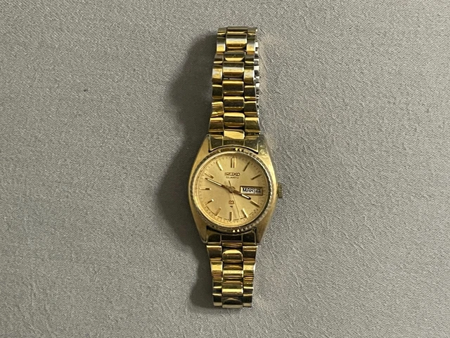 OROLOGIO SEIKO KINETIC 100m Uomo Quadrante Blu Acciaio Tono Oro Accenti