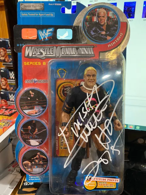 WWE Series 8 Wrestlemania XVII Rikishi Jakks Pacific 2000 - AUTOGRAPHED