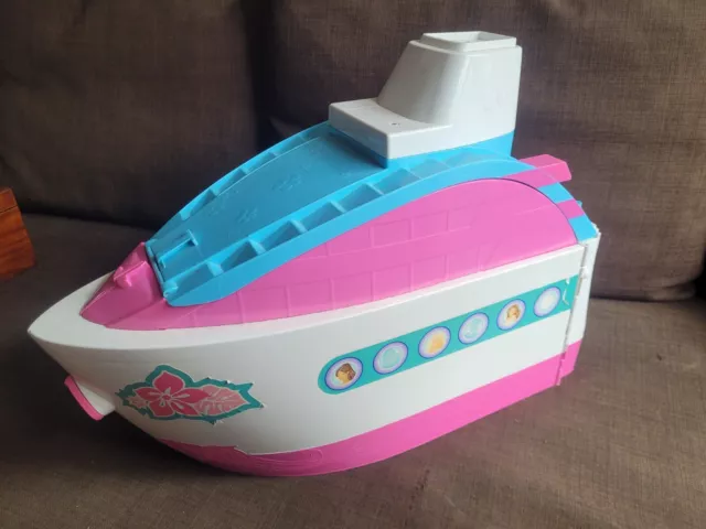 Barbie cruise ship playset with 3 dolls and 28 sales accessories