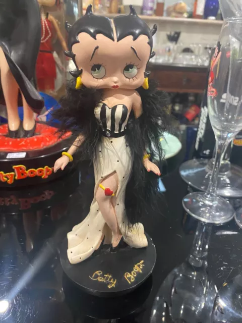 Betty Boop King Features Syndicate Polyresin Statue - 2009