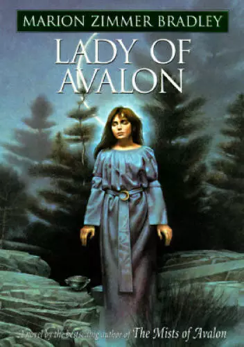 Lady of Avalon - Hardcover By Bradley, Marion Zimmer - GOOD