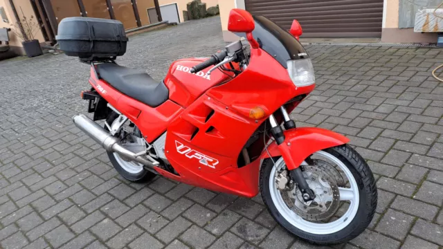 Honda VFR 750 F RC24 1988 komplett und fahrbereit