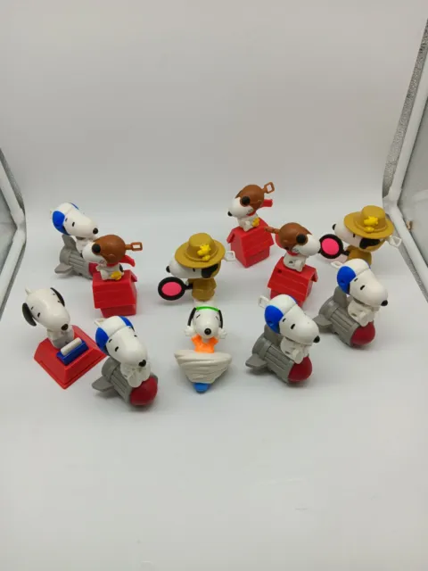 Peanuts Charllie Brown Snoopy Figurine Toy Lot Of 11 Figurines Set