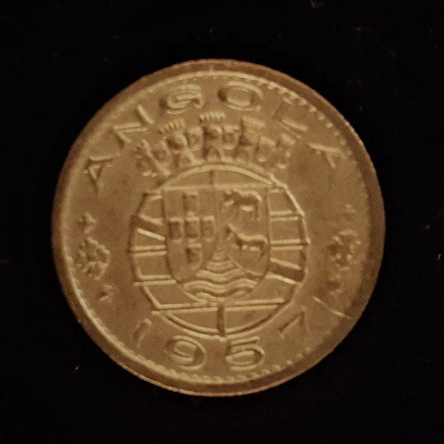 ANGOLA de Portugal   1957  Fifty Centavos  AU Coin