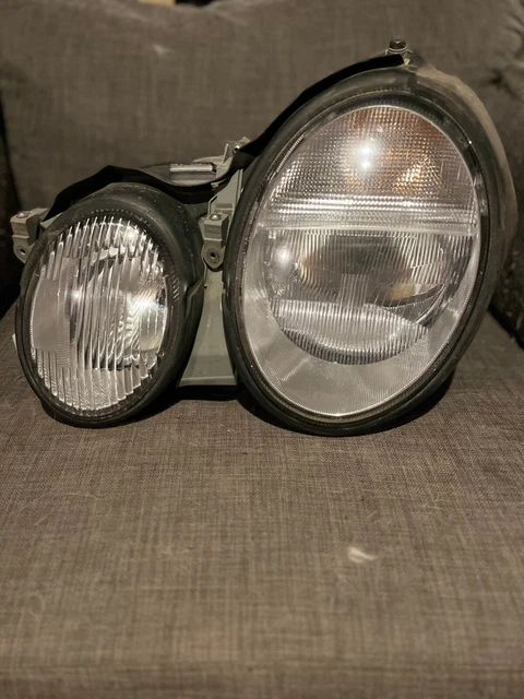 2000 Mercedes-Benz mercedes clk w208 headlight(s) drivers side and passenger side both included 3