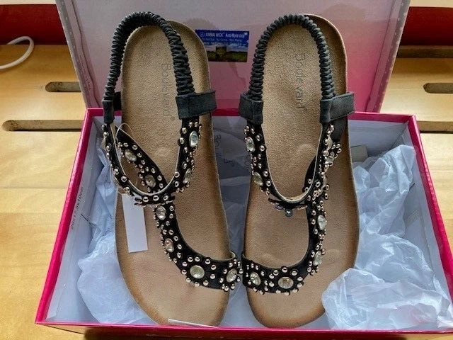 Boulevard toe post sandals deals