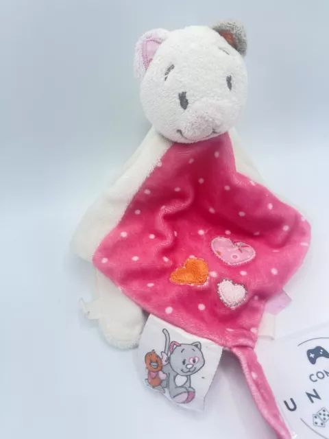 Doudou Plat Noukies Chat Celia Iris Et Babette Rose Blanc Coeur Orange 2