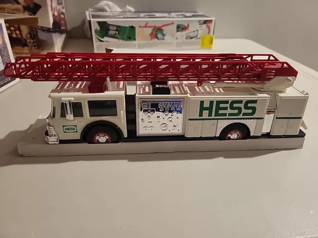 Hess 1989 Toy Fire Truck with Dual Sound Siren & Lights