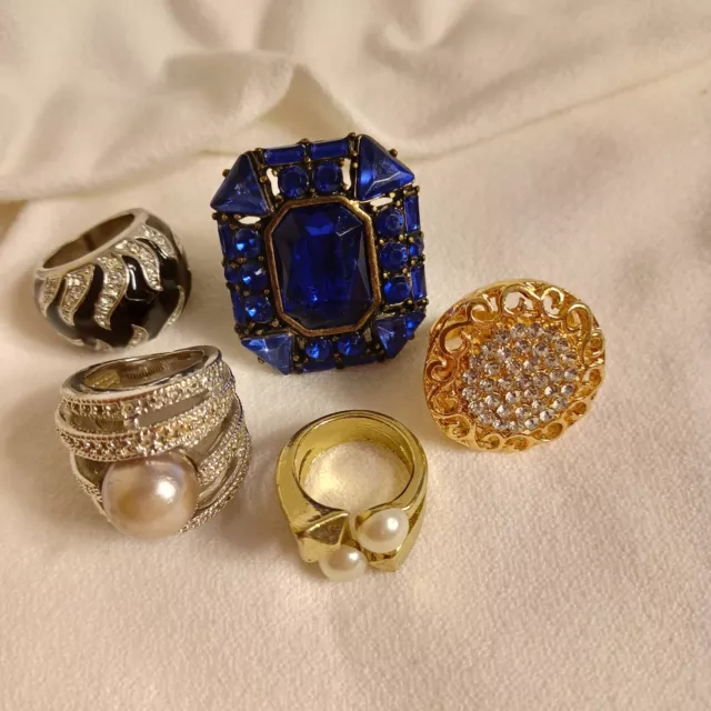 Beautiful ring lot ALL SIZE 5 to 5 1/2 Vintage cocktail costume large faux pearl
