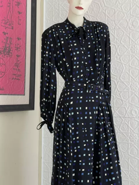 1940s Rayon daydress-dress-midi-navy blue-graphic print-Retro-Small-medium- 3