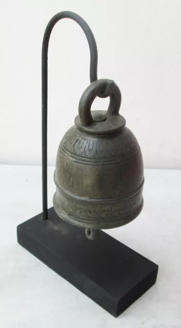 SUPERP 19th.c MANDALAY Bronze Buddhist Temple Bell Beautiful Tone & Free Stand