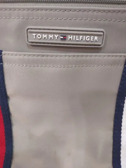 TOMMY HILFIGER CROSS Body Handbag Purse Shoulder Bag Tan Red White And ...