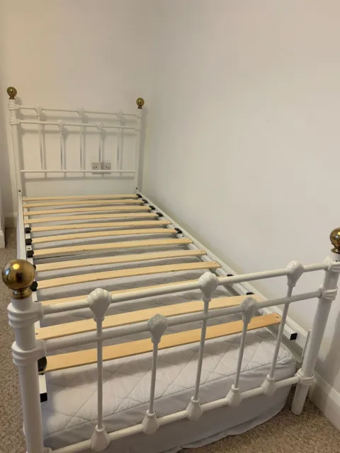 Single Metal Bed frame