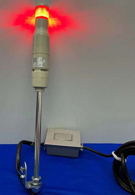 SCHNEIDER ELECTRIC XVC4M1 100-240V RED TOWER LIGHT POLE HARMONY w/ ON ...