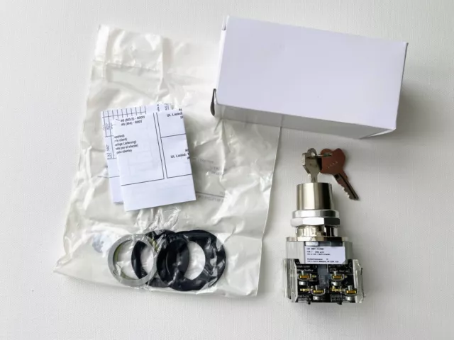 Neuf ! Allen Bradley 800T-H3306B 30mm Sélecteur Switch 2-Position Clé Retrait