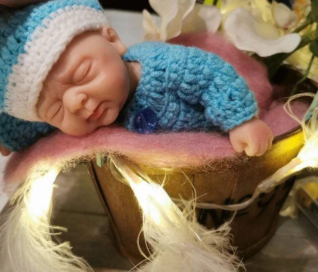 VOLLSILIKON 7Zoll REBORN LIMITED EDITION PUPPE BABY JUNGE