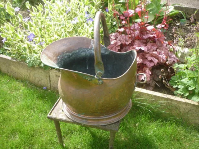 Vintage COPPER Coal Scuttle Ideal Garden Planter