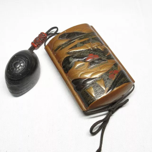 G1708: Japanese old lacquer ware INRO pill box with thick MAKIE & wooden NETSUKE